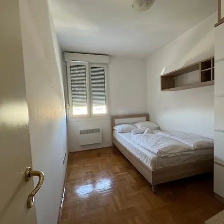 Mank1 City-center Apartman